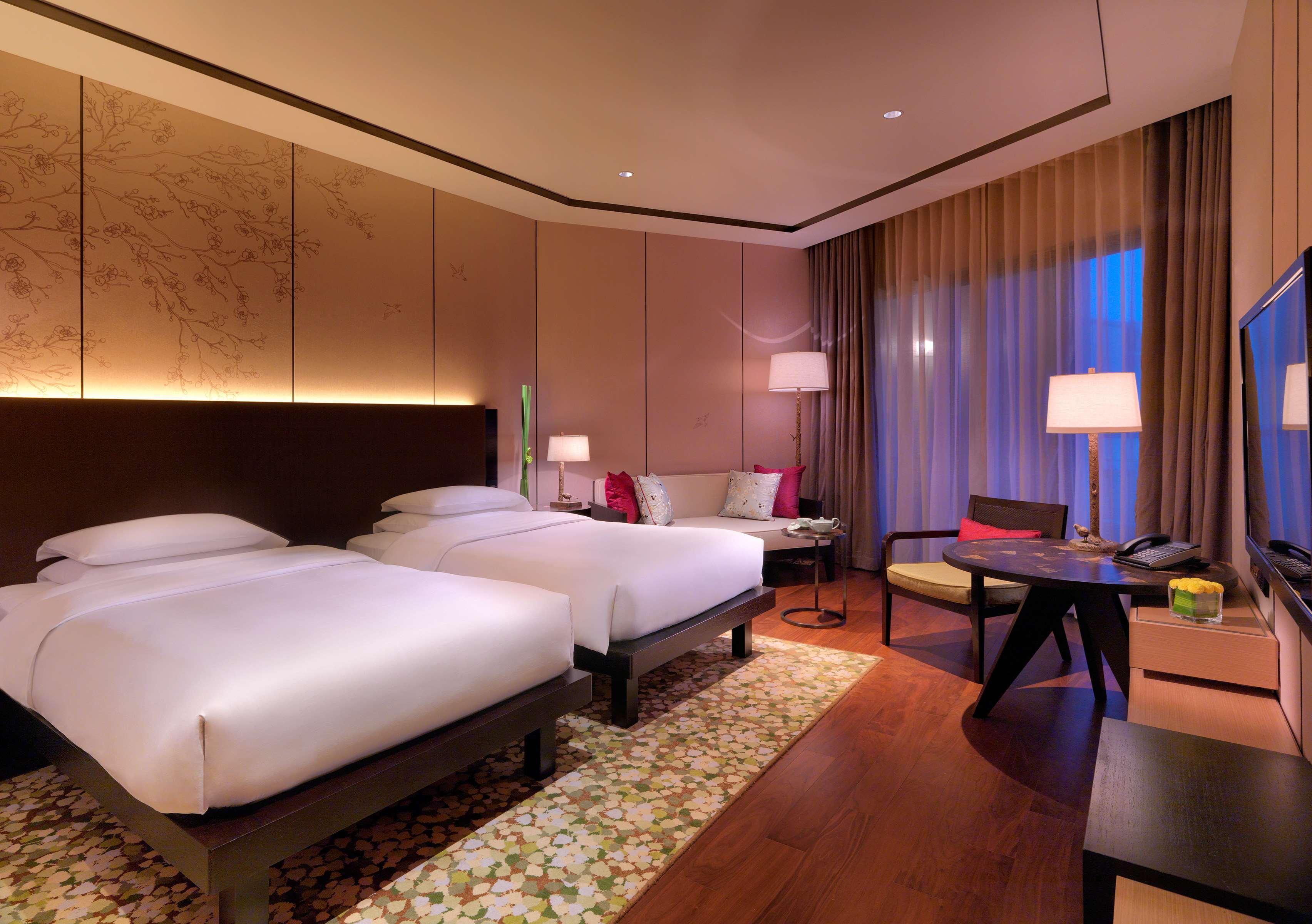 Hyatt Regency Chongming Hotel Екстериор снимка