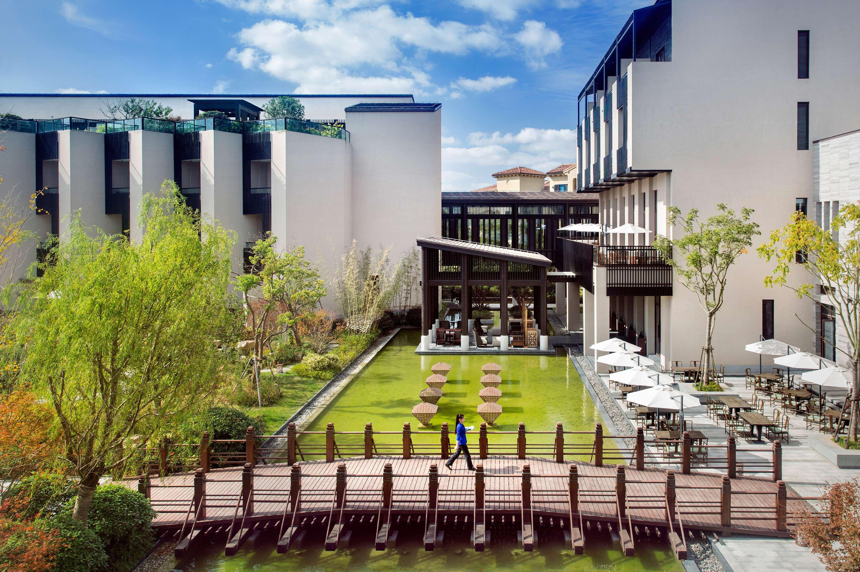 Hyatt Regency Chongming Hotel Екстериор снимка