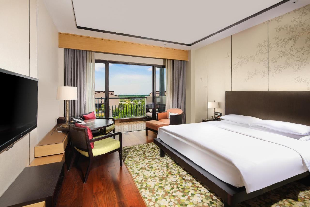 Hyatt Regency Chongming Hotel Екстериор снимка